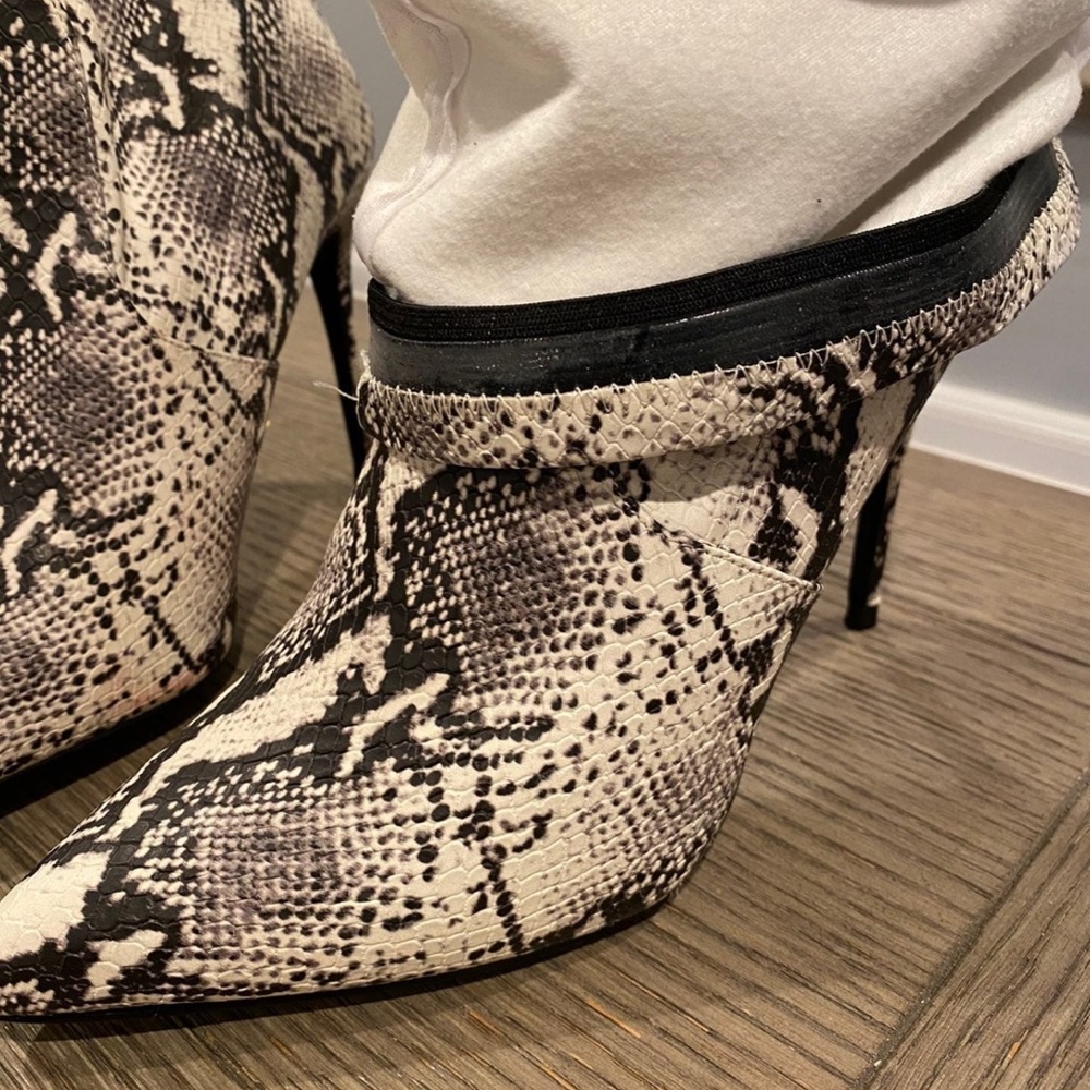Steve Madden Snake Print - image 5